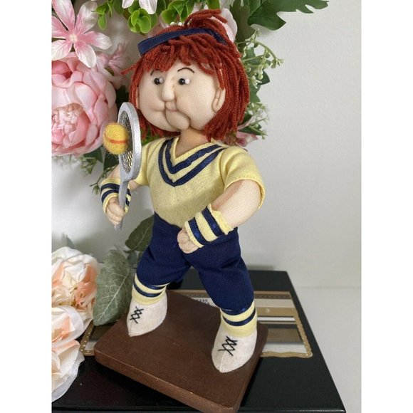 1992 Distinguished Dolls Collection Tennis Player - Picture 12 of 12